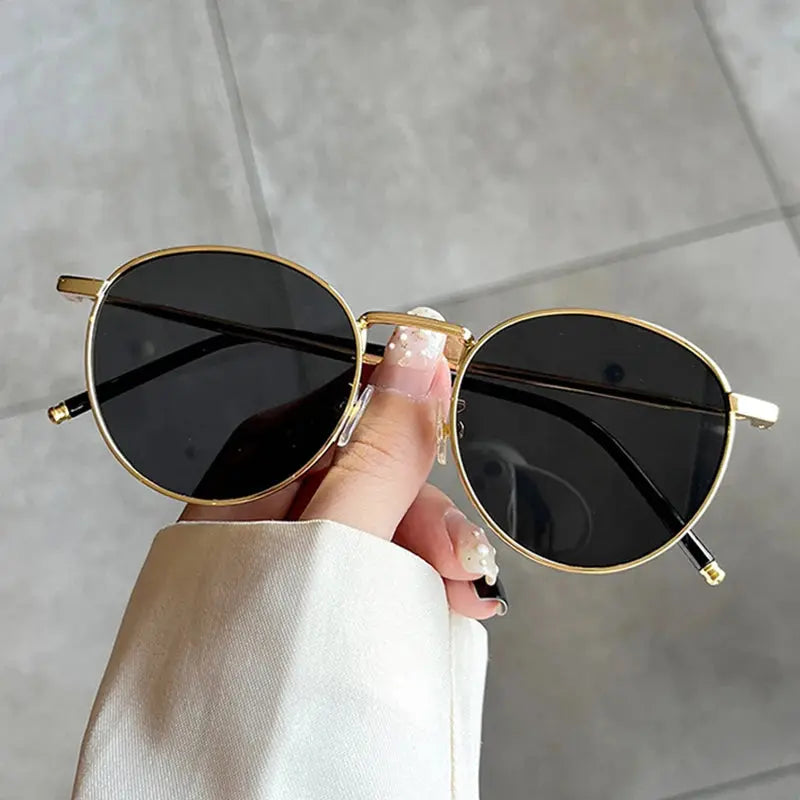 Retro Women's Eyewear: Stylish Glasses for Timeless Fashion - Next Level
