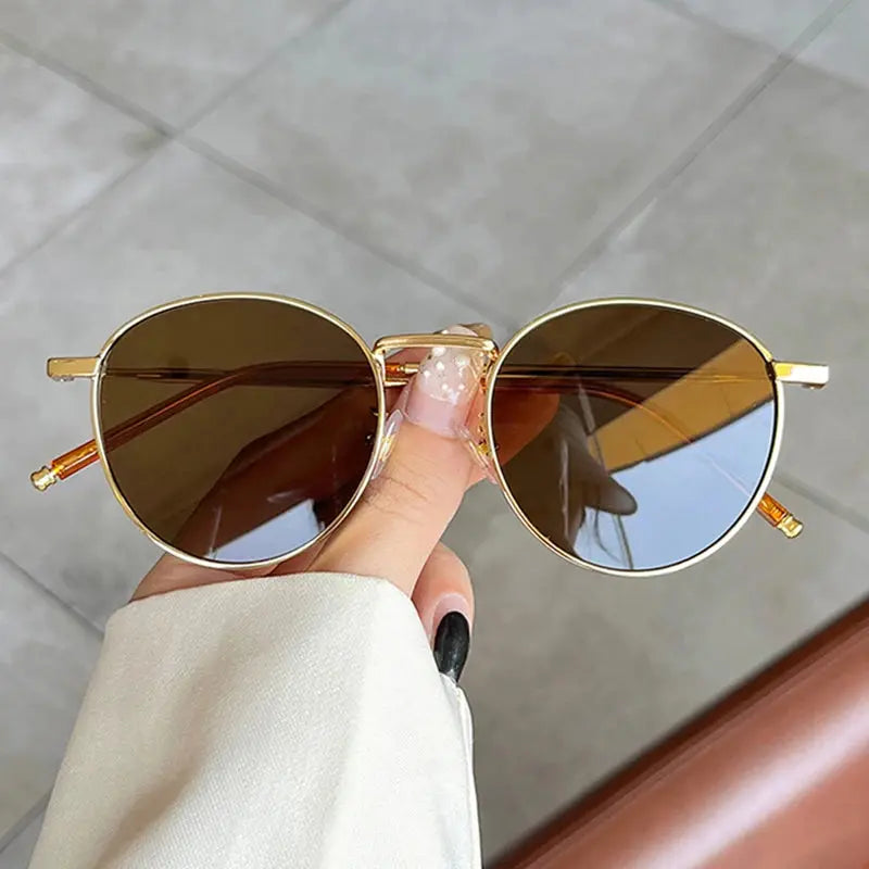 Retro Women's Eyewear: Stylish Glasses for Timeless Fashion - Next Level