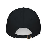 Schwarze Code One Golf Cap von Robert de Valenmont, bequemes Hut-Design für Golfer, zeigt das Logo auf der Vorderseite.
