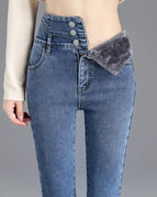 Vintage blue / 25 / Female