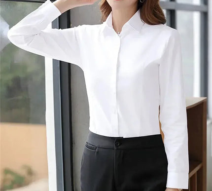 Elegantes weißes Damen Langarmshirt - Stilvoll & Vielseitig für jeden Anlass - Next Level