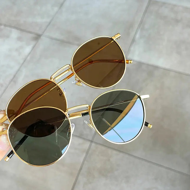 Retro Women's Eyewear: Stylish Glasses for Timeless Fashion - Next Level