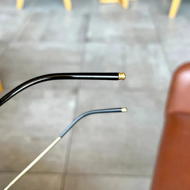 Retro Women's Eyewear: Stylish Glasses for Timeless Fashion - Next Level