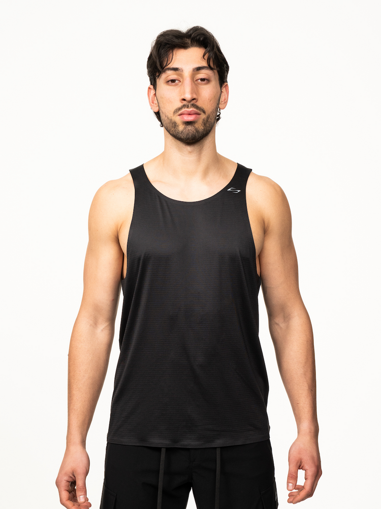 Schwarzes Next Level Active Tank Top, Vorderansicht, sportliches Tank-Design für Damen.