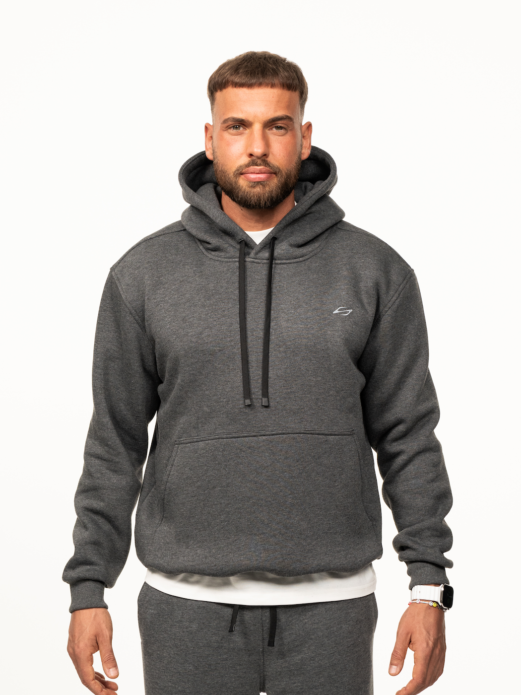 Zip-Hoodie Grey Melange von Next Level mit Kapuze, Reißverschluss und Seitentaschen im lässigen Stil