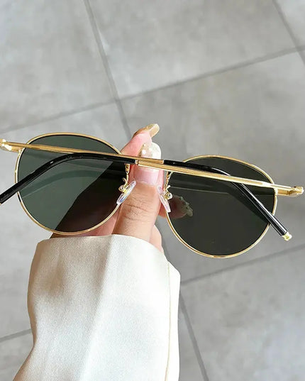 Retro Women's Eyewear: Stylish Glasses for Timeless Fashion - Next Level