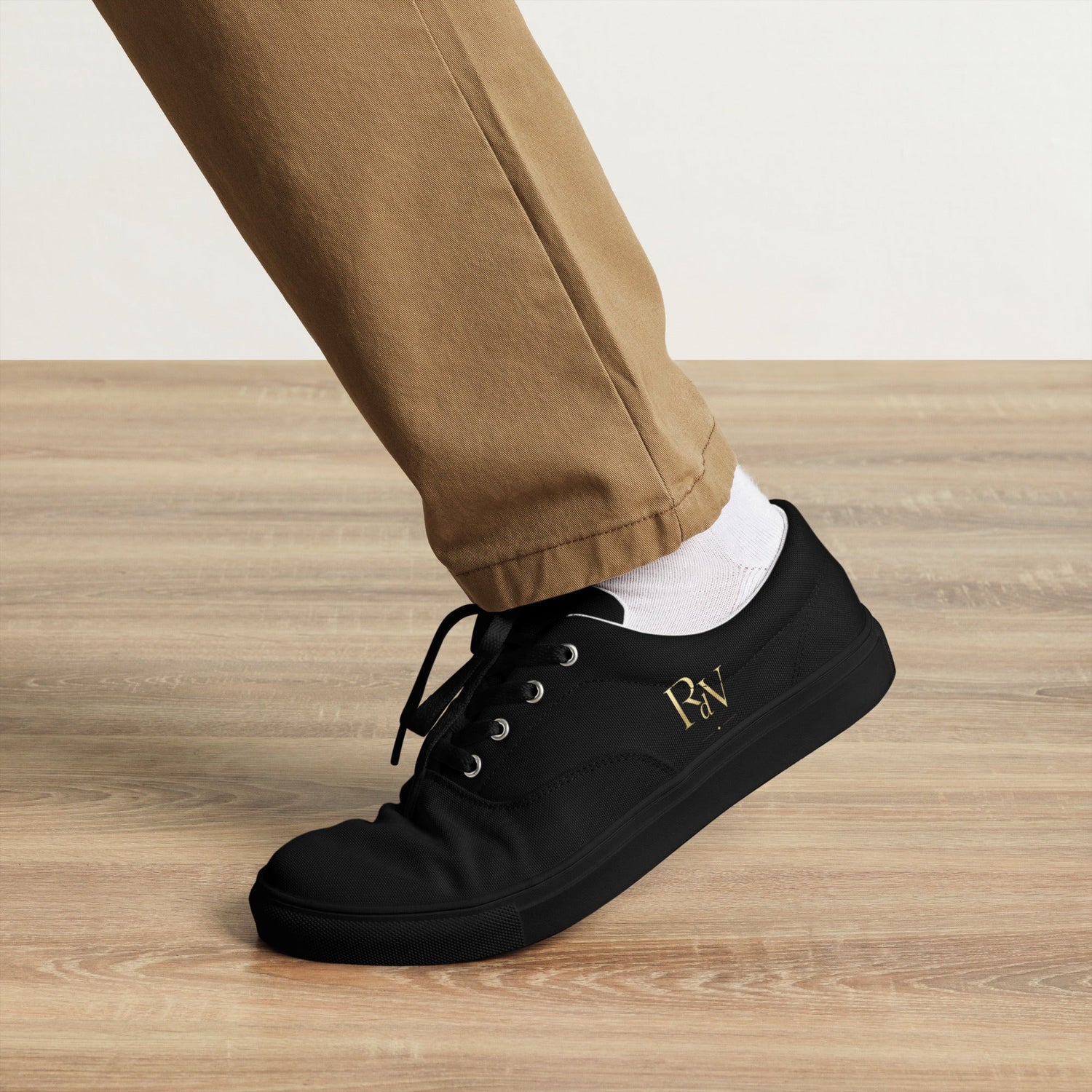 Robert de Valenmont Code One Canvas Schuhe für Männer, schwarze Schnürschuhe, Frontansicht, bequeme Casual-Schuhe