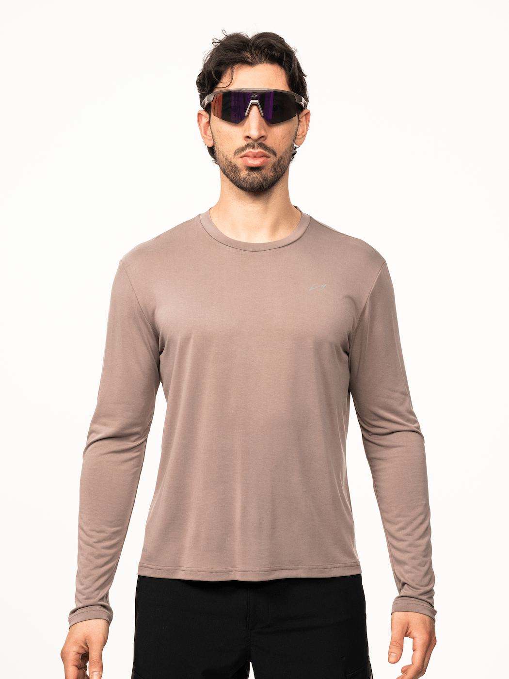 Next Level SL-630 Herren Longsleeve in gewaschenem Ecru mit klassischem Schnitt und weichem Material