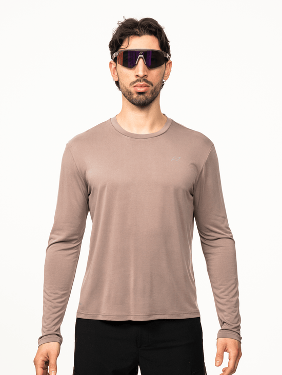 Next Level SL-630 Herren Longsleeve in gewaschenem Ecru mit klassischem Schnitt und weichem Material