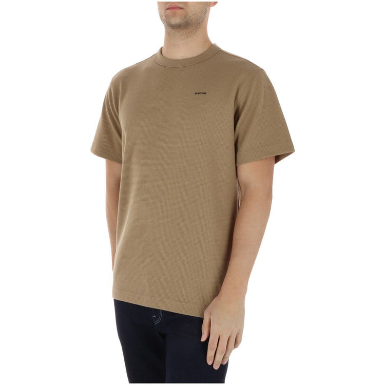 G-star Herren T-Shirt in a classic fit, featuring a crew neck and logo detail, displayed on a neutral background.