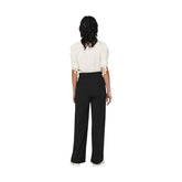 Only Damen Hose in moderner Passform, aus leichtem Stoff, in neutralem Farbton, ideal für lässige Outfits.