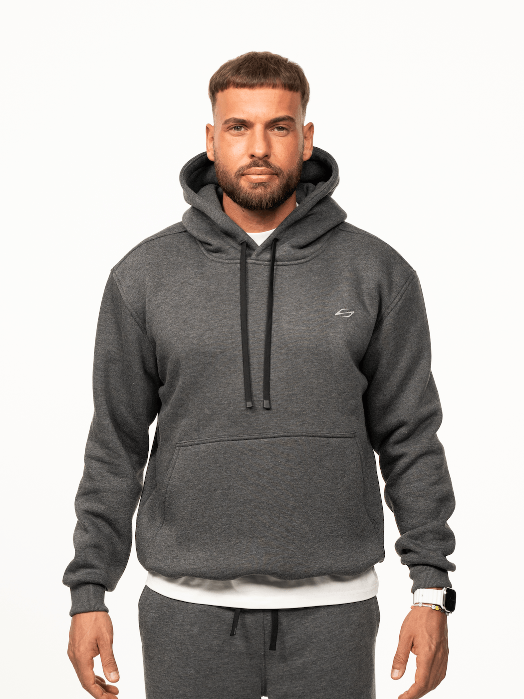Zip-Hoodie Grey Melange von Next Level mit Kapuze, Reißverschluss und Seitentaschen im lässigen Stil